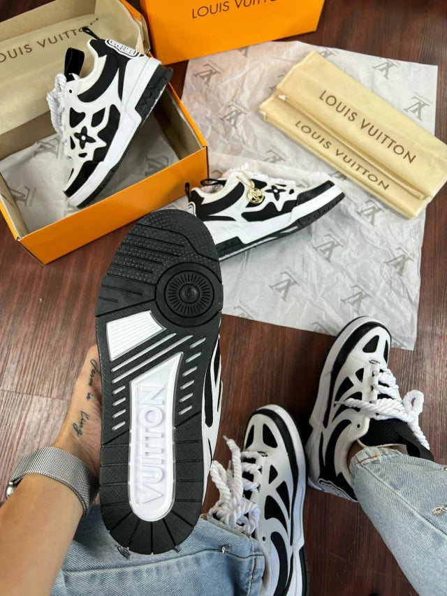 Louis Vuitton Branco e Preto + Brinde Exclusivo