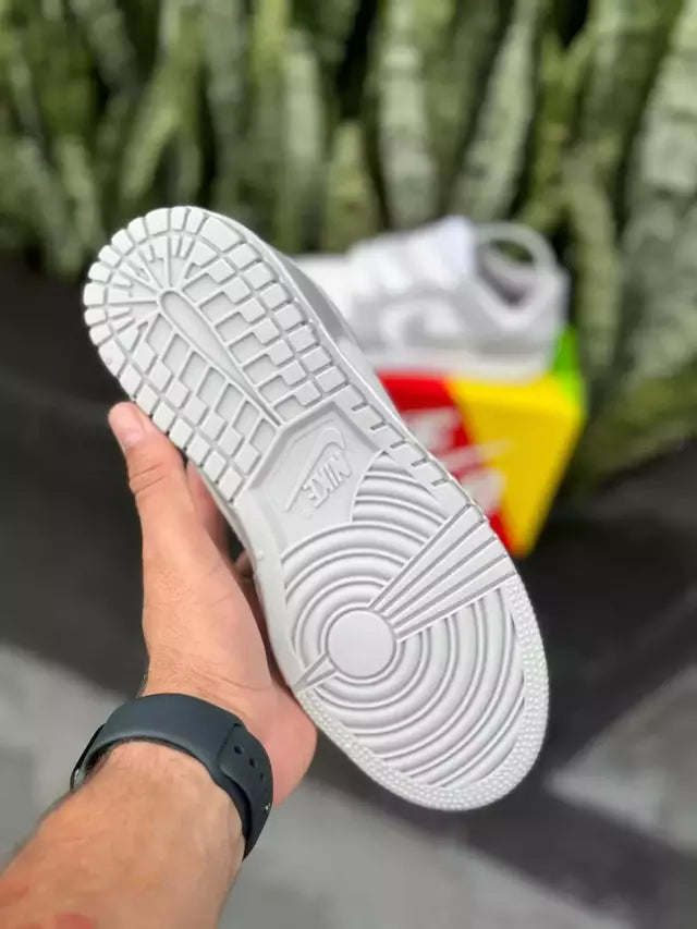 Dunk Low Cinza + Binde Exclusivo